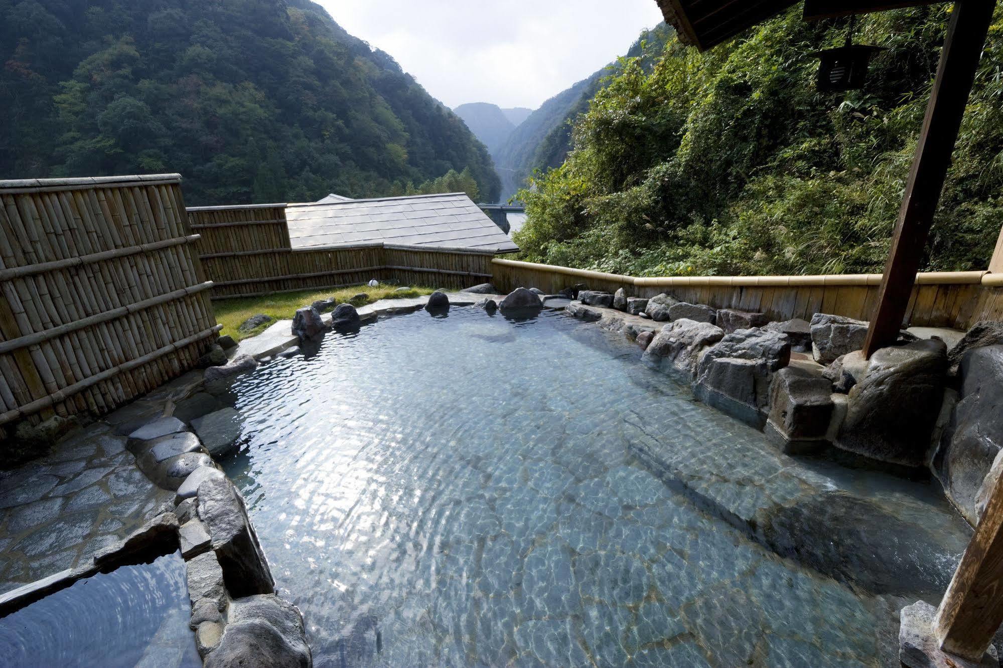 Tsuetate Kanko Hotel Hizenya Минамиогуни Экстерьер фото